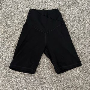 Cross waistband biker short